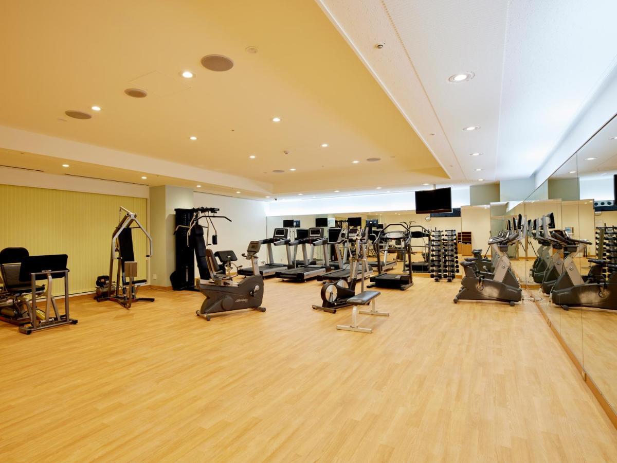 Miyako Hotel Gifu Nagaragawa Exterior foto The gym at the hotel
