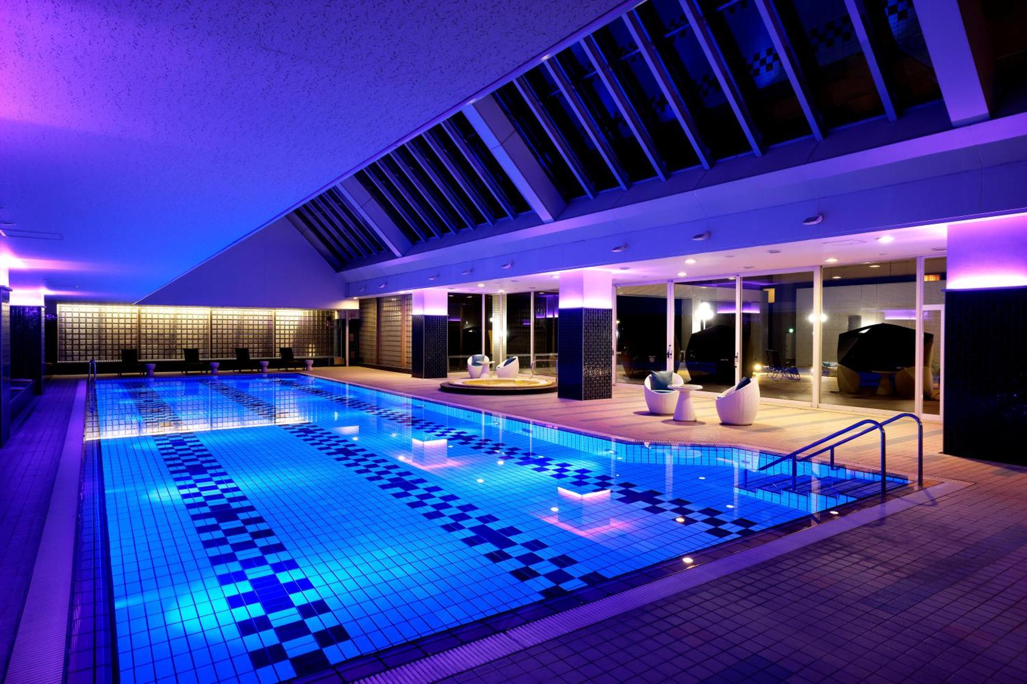 Miyako Hotel Gifu Nagaragawa Exterior foto The swimming pool at the hotel