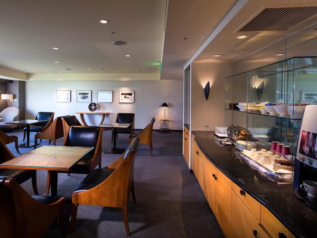 Miyako Hotel Gifu Nagaragawa Exterior foto The lounge at Haneda Airport